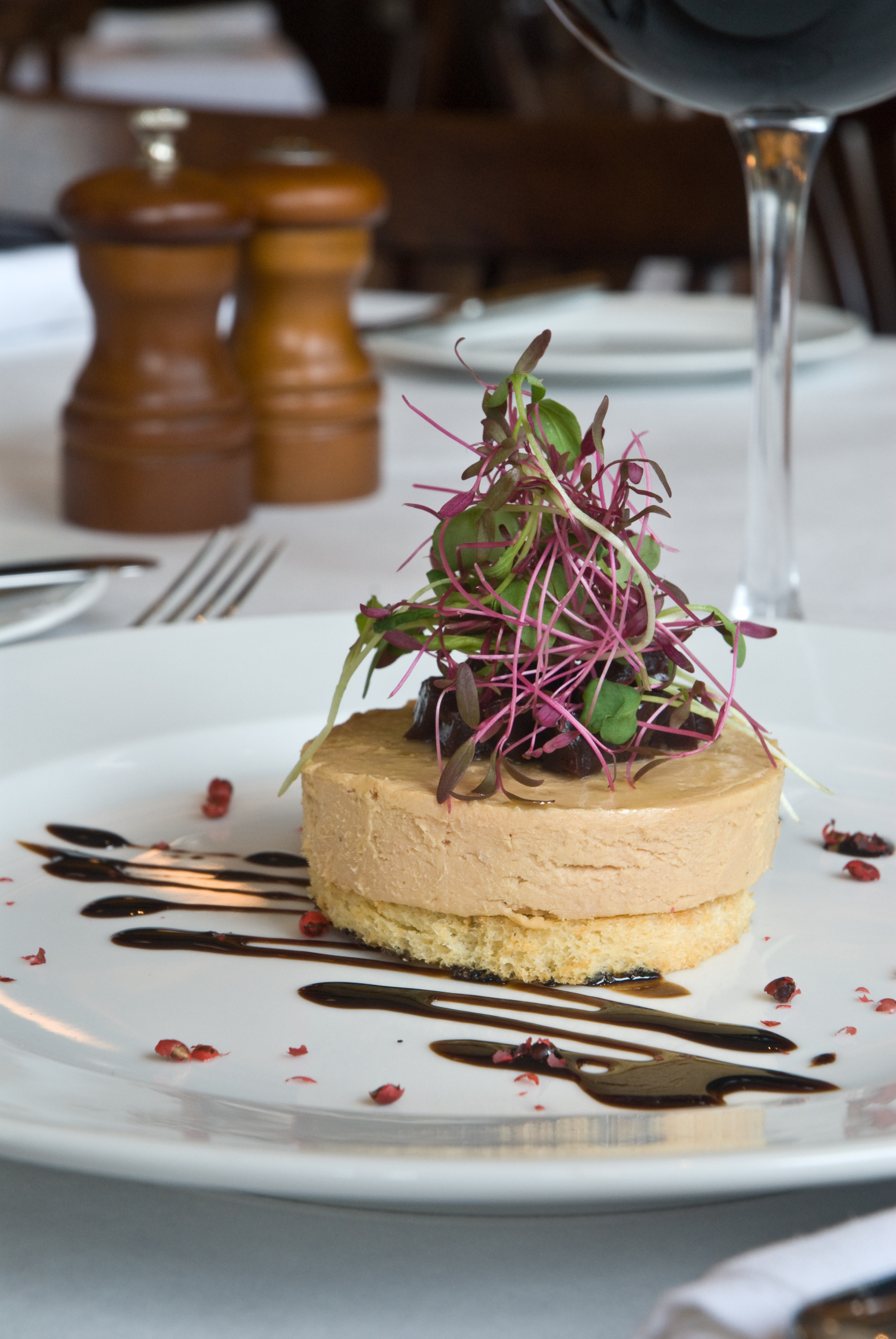 Tostas con foie gras caramelizadas