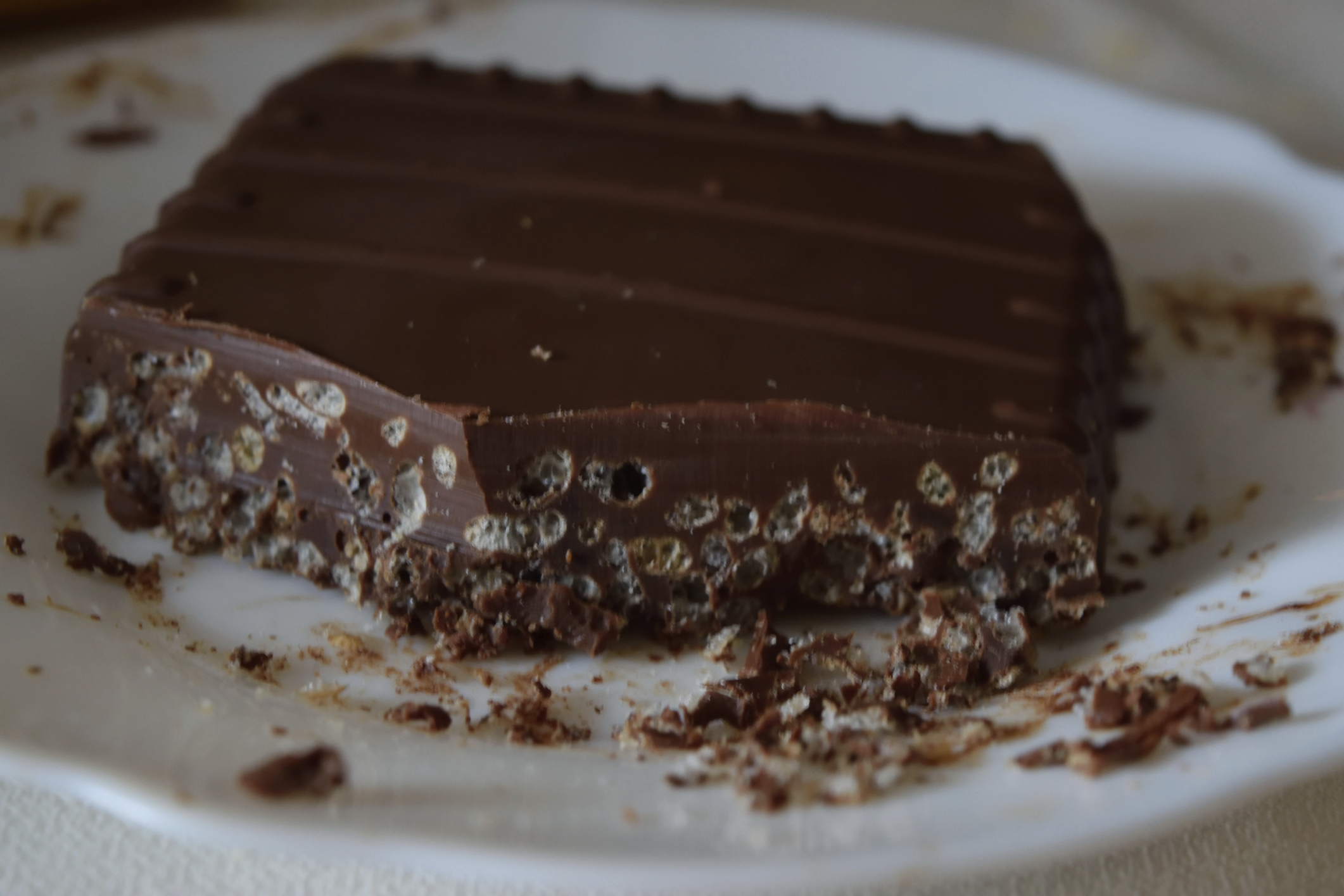 Turrón de chocolate crujiente